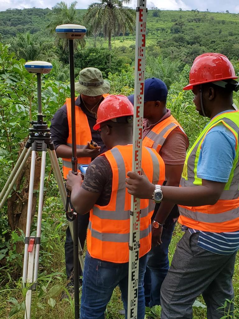 Emplois et Accès à l'Électricité : Les Centrales à Énergie Renouvelable Transforment la Réalité en Guinée